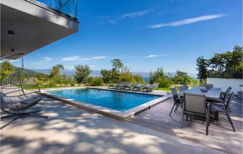 Gorgeous Home In Opric