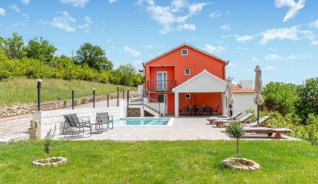 Gorgeous home in Sinj with private swimming pool, can be inside or outside in Sinj