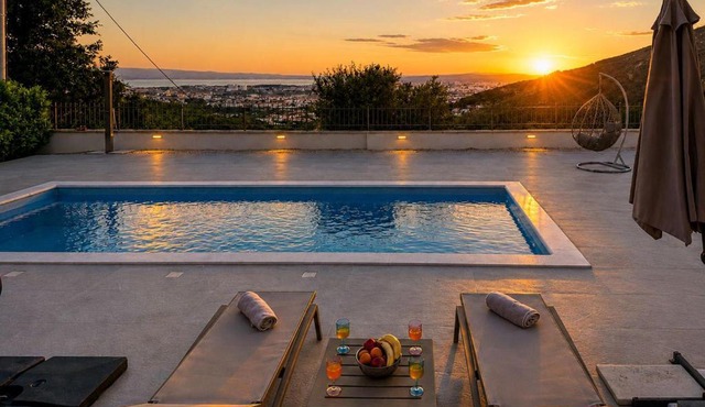 Gorgeous Home In Solin