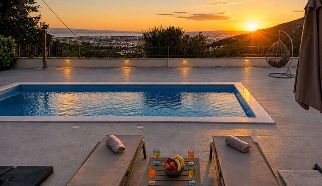 Gorgeous home in Solin