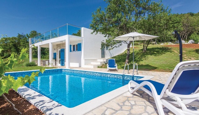 Gorgeous home in Trget