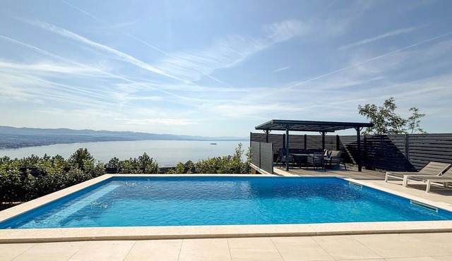 Gorgeous home in Veprinac
