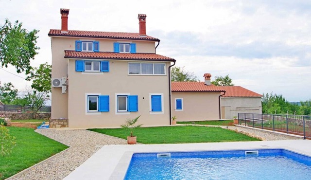 Gorgeous Villa Francesca with a private pool and spacious garden
