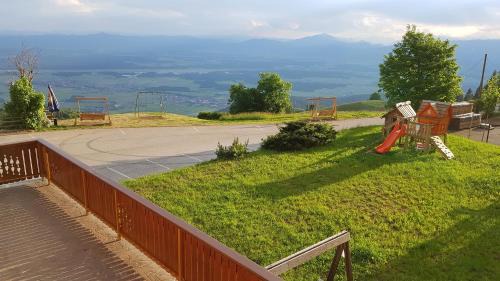 Guest house Pr Ambružarju & Apartments in Ambroz pod Krvavcem