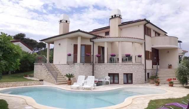 Guesthouse Villa Lena
