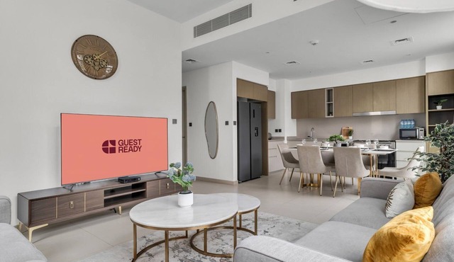 GuestReady - 4BR Villa | Family Community in Dubai