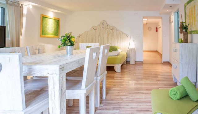 Holiday apartment with satellite TV in Gozd Martuljek