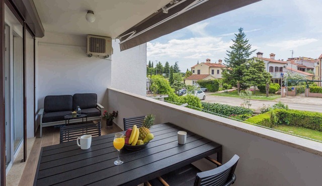 Holiday apartment mit Balkon in Poreč