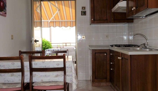Holiday apartment with air conditioning and sea view