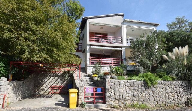 Holiday apartment with beautiful sea views