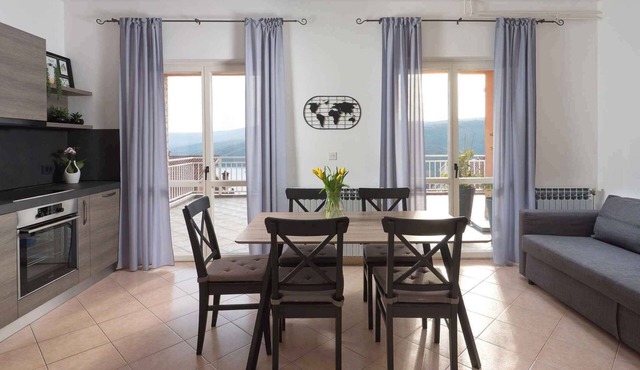Holiday apartment with sea view