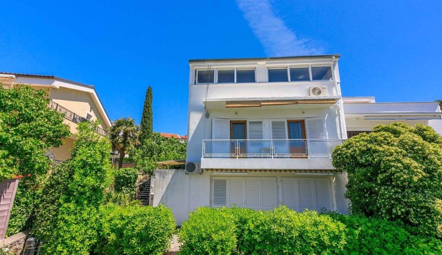 Holiday apartment with wifi and air conditioning