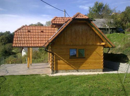 Holiday home in Srednje Grcevje - Kranjska Krain 26064 in Srednje Grčevje