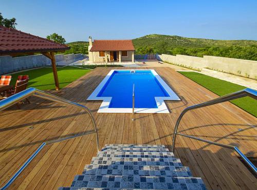 Holiday Home Julija by Interhome in Gaćelezi