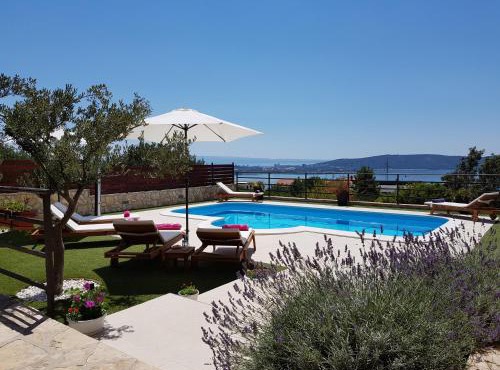 Holiday home Magic view with private heated pool in Kaštela