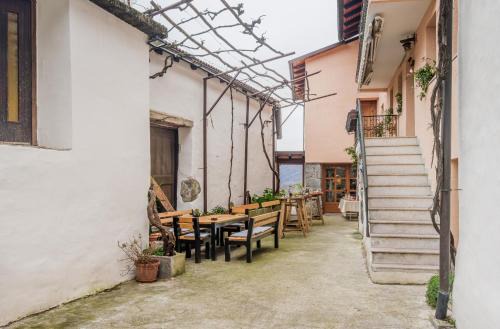 Holiday Home Pr'Lukčevih with 4 Bedrooms & Indoor Sauna in Kanal