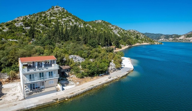 Holiday home with hot tub Rogotin, Neretva Delta - Ušće Neretve (K-24802)
