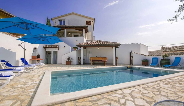 Holiday home with swimming pool in Poreč