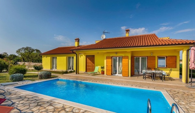 Holiday house Krmed for 6 persons with 3 bedrooms - Holiday home