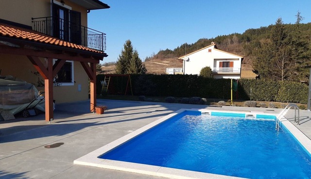 Holiday House Zdenka with Pool in Zarecje