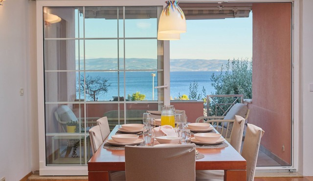 Holiday Seaview Apartment by Litto