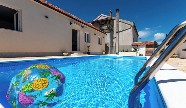 House Mirakul near Krka with Private Pool (126301-K1) - Skradin
