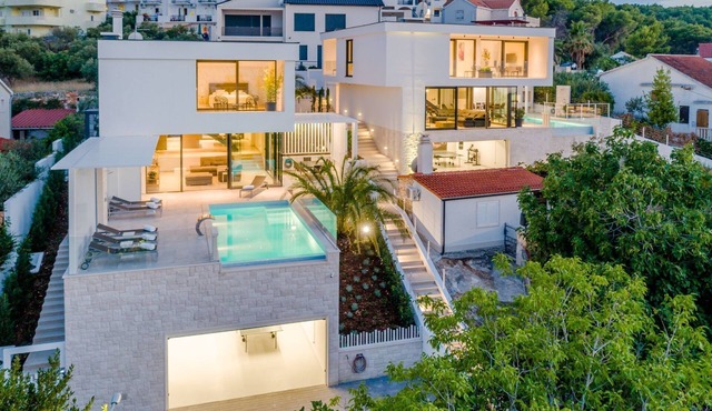 in Sutivan mit Privatem Pool by Interhome in Brač/Sutivan