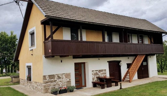 Kolpa reka "Merina hiša", bazen, savna in Crnomelj