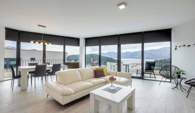 Korcula Luxury Apartments - Green Hill 5 in Žrnovo