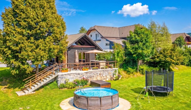Kraševec Lodge with Garden & Pool, Bloke, Slovenia in Bloke