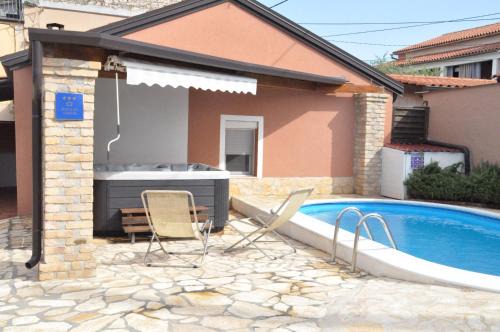 KUČA S BAZENOM Emanuela in Poreč