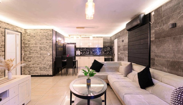 La piano suite in netanya