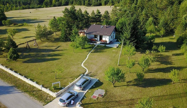 "Lana" mit Whirlpool by Interhome