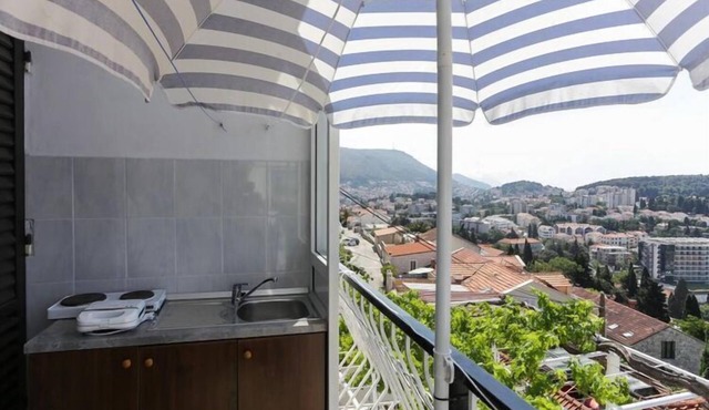 Lapad View Apartments - Studio Apartment with Balcony and Sea View