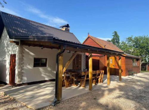 LIKe A cottage