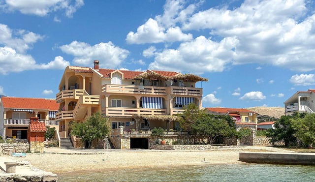 Lovely apartment in Kustici with house sea view