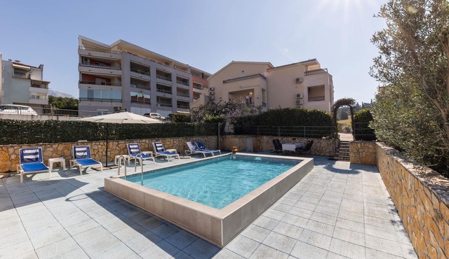 Lovely apartment in Makarska