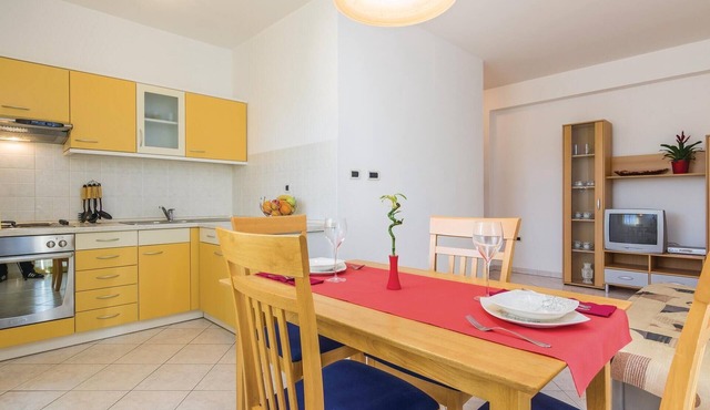 Lovely apartment in Porec with WiFi