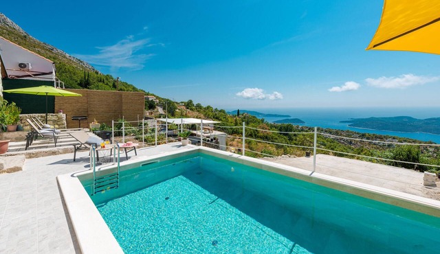 Lovely home in Dubravica