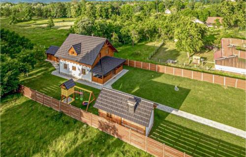 Lovely Home In Gospic With Wifi