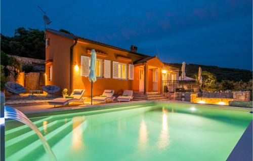 Lovely Home In Miholascica