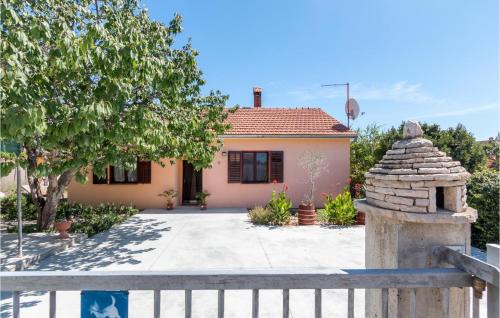 Lovely Home In Sikici With Wifi in Šikići