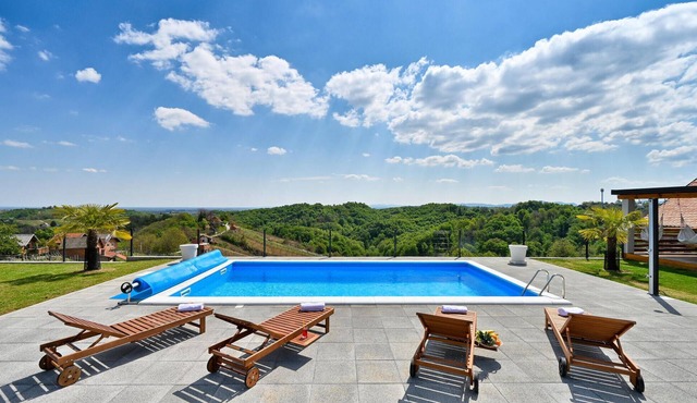 Lovely home in Vinica Breg with sauna