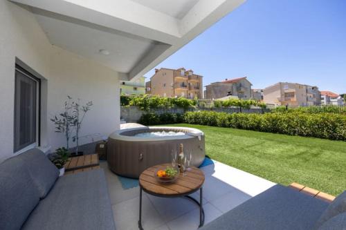 Lux suite in Split- Jacuzzi&Gym&more in Solin