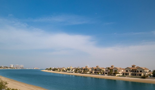 LUX | The Ocean Pearl Villa in Dubai