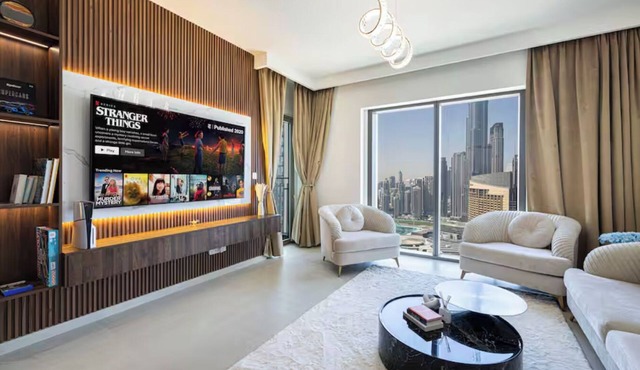 Luxe Burj Khalifa Hi Rise 5Beds Spacious Flat in Dubai
