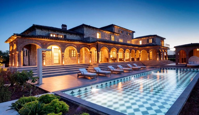 Luxuriöse Villa Don Giordano im toskanischen Stil mit Pool, Weinbergblick und Olivenhainen in Istrien