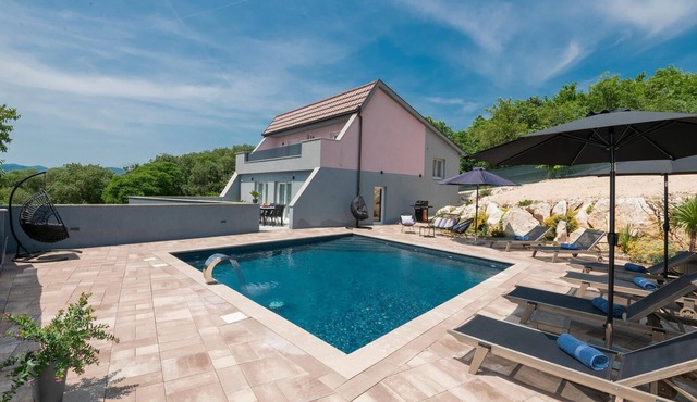 Luxurious home in Donji Vinjani in Donji Vinjani