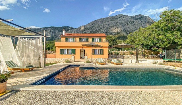 Luxurious home in Vrgorac