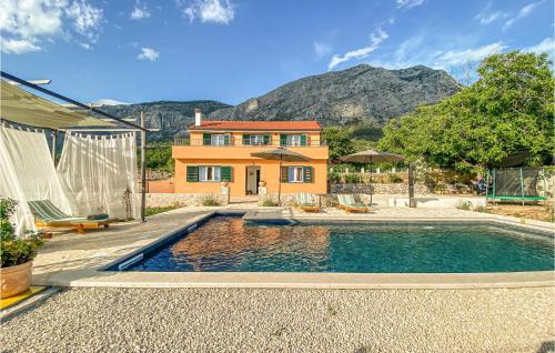 Luxurious Home In Vrgorac in Vrgorac